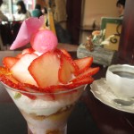 Cafe 中野屋『苺のブーケスタイル』『愛媛産和栗とカシスのマルメラータ、焙じ茶アイスのモンブランパフェ』