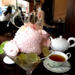 Cafe 中野屋『仄かに香る桜のふわふわムースと濃厚な酒粕アイス、京都宇治濃茶ソルベのパフェ 生姜のコンフィゼリー入り』