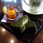 イノダコーヒー 大丸東京店『宇治抹茶と丹波大納言あずきのクグロフ みつ豆添え』